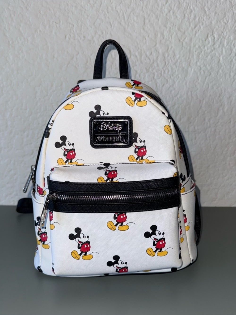 Disney Loungefly Classic Mickey Mouse Mini Backpack ACTUAL BAG Heart Logo